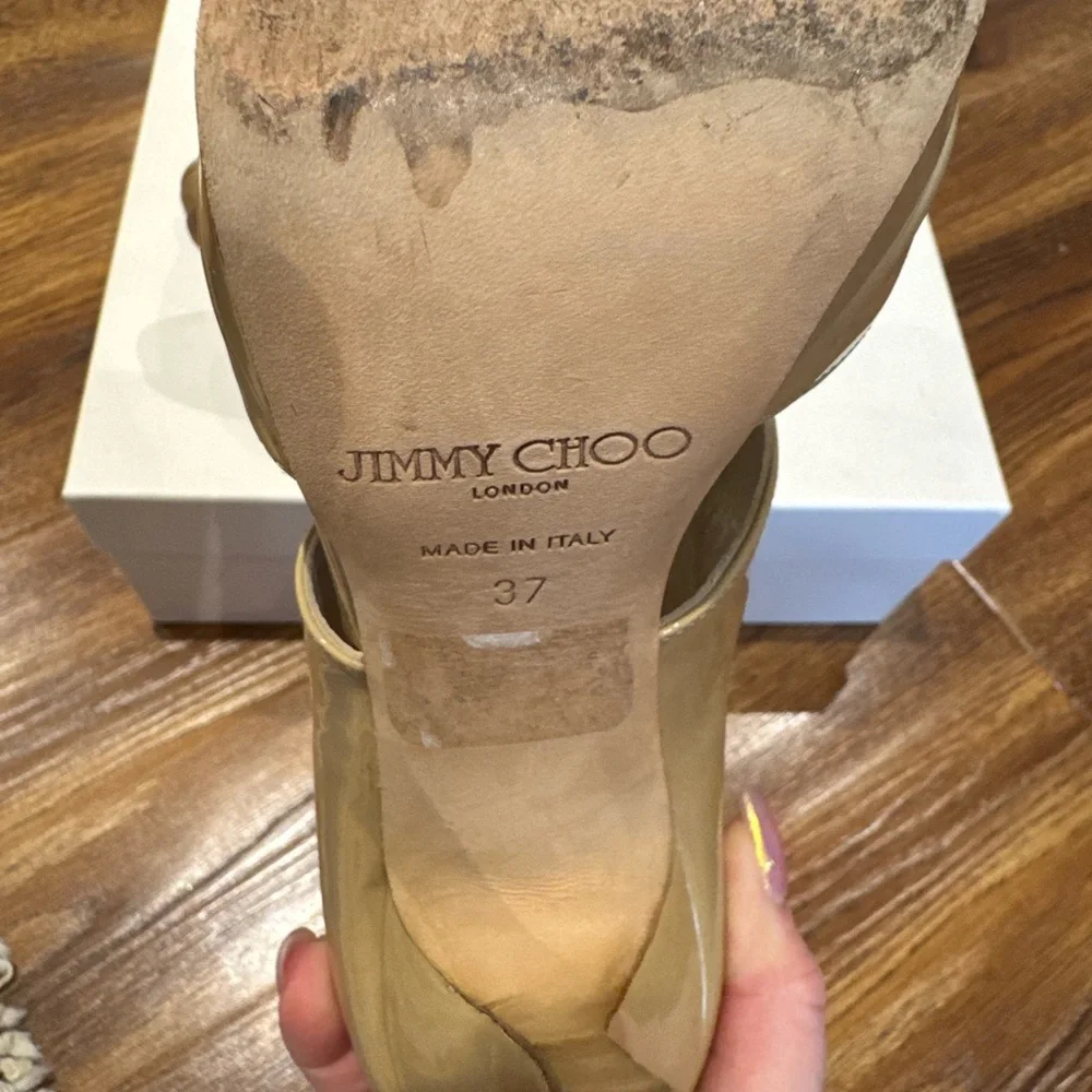 JIMMY CHOO Tan Patent Leather Stiletto Heels with Peep-Toe Design (37) - Picture 9 of 10